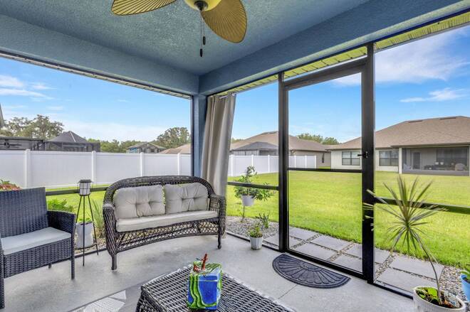 220 Heritage Park Ln, Mulberry, FL 33860