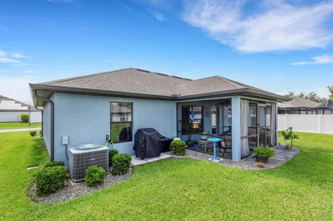 220 Heritage Park Ln, Mulberry, FL 33860