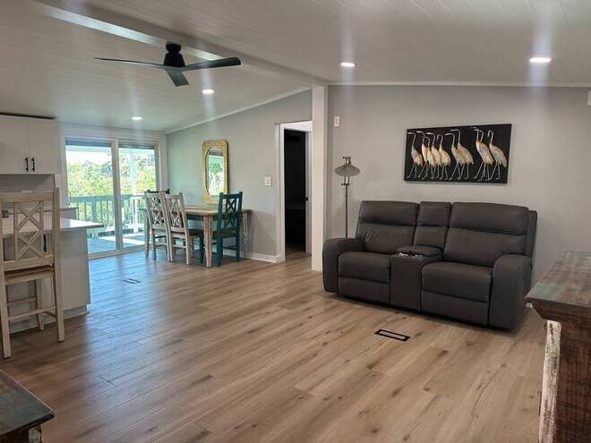 408 Hatchett Creek Rd, Venice, FL 34285