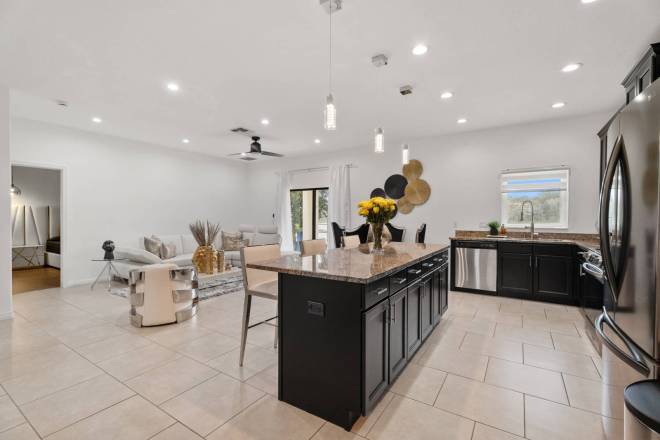 1748 Waterside Oaks Dr, Orange City, FL 32763