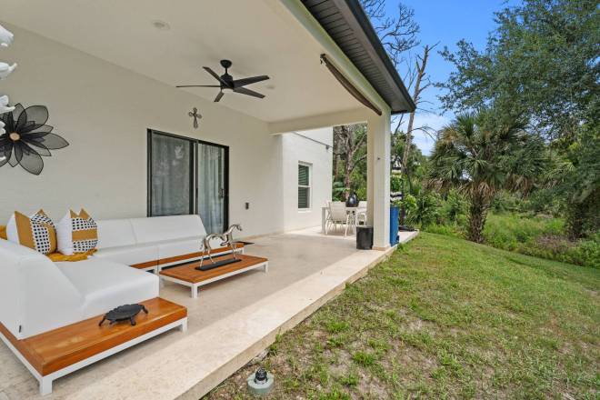 1748 Waterside Oaks Dr, Orange City, FL 32763
