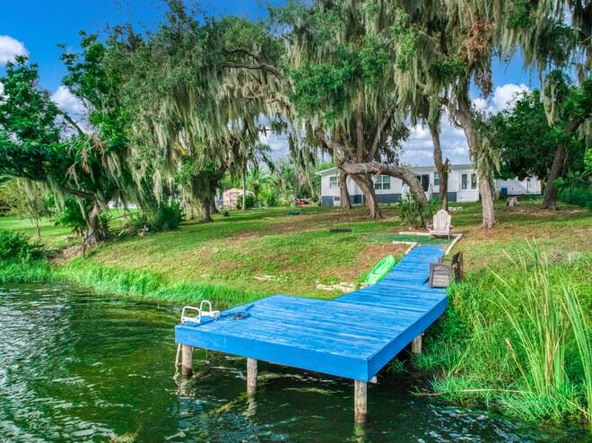 709  lake blue dr