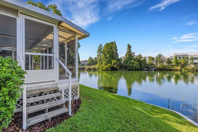 1154 Waterfall Ln, Lakeland, FL 33803