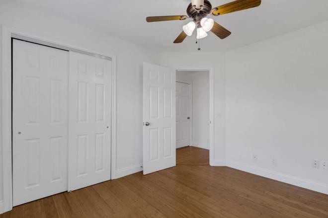 1154 Waterfall Ln, Lakeland, FL 33803