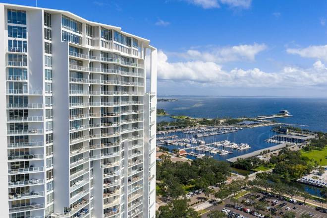 175 1st S St, #504, Saint Petersburg, FL 33701