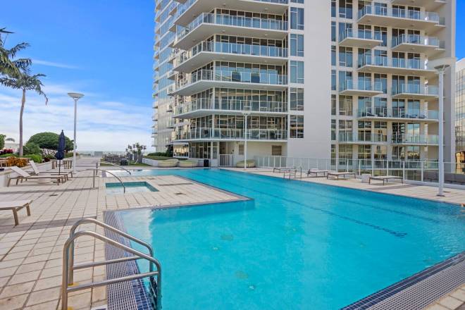 175 1st S St, #504, Saint Petersburg, FL 33701