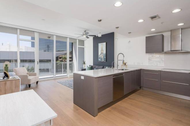 175 1st S St, #504, Saint Petersburg, FL 33701