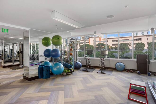 175 1st S St, #504, Saint Petersburg, FL 33701