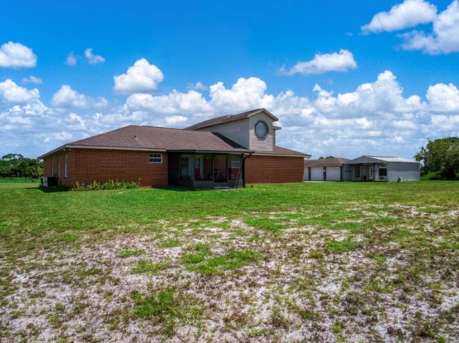 112 Park Land Dr, Lake Placid, FL 33852