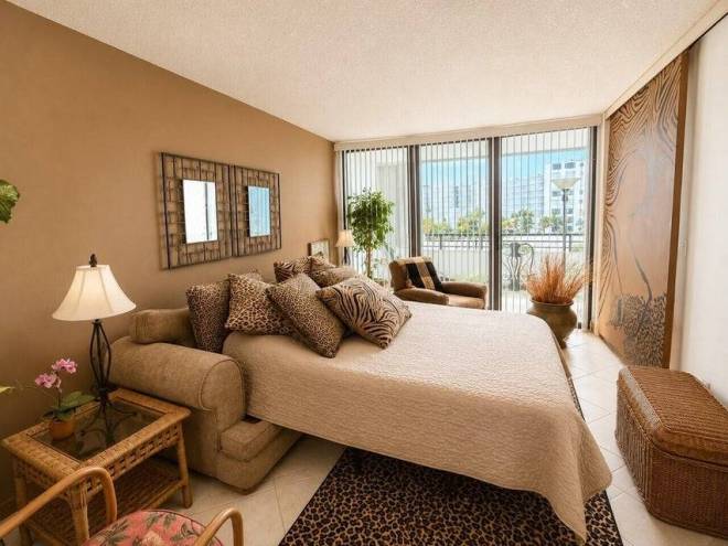 3589 S Ocean Blvd, South Palm Beach, FL 33480
