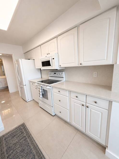 1620 Ocean Boulevard, #8H, Lauderdale-By-The-Sea, FL 33062
