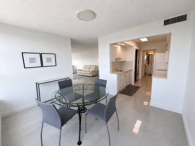 1620 Ocean Boulevard, #8H, Lauderdale-By-The-Sea, FL 33062