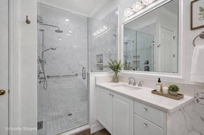 5021 Maxwell Cir, Naples, FL 34105