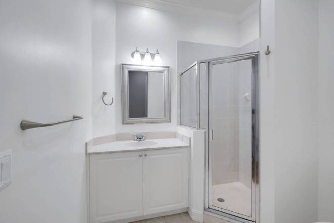 5021 Maxwell Cir, Naples, FL 34105