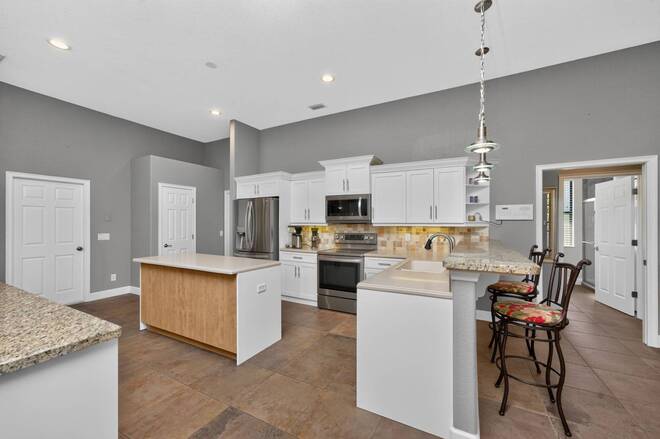 25279 PUNTA MADRYN AVE, Punta Gorda, FL 33983