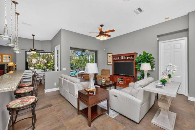 25279 PUNTA MADRYN AVE, Punta Gorda, FL 33983