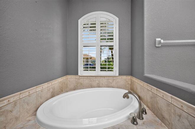 25279 PUNTA MADRYN AVE, Punta Gorda, FL 33983