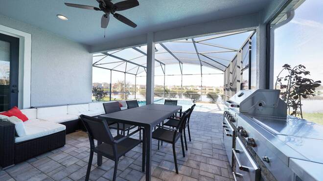 10073 LAKE DISTRICT LN, Orlando, FL 32832