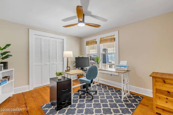 315 Due East St, New Smyrna Beach, FL 32169