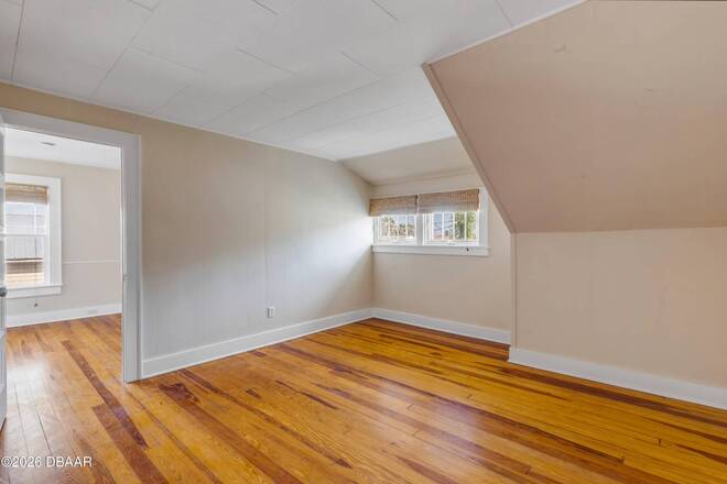 315 Due East St, New Smyrna Beach, FL 32169