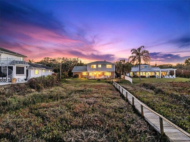 1703 S Riverside Dr, New Smyrna Beach, FL 32168