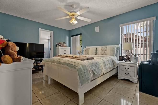10133 Marguex Dr, Orlando, FL 32825