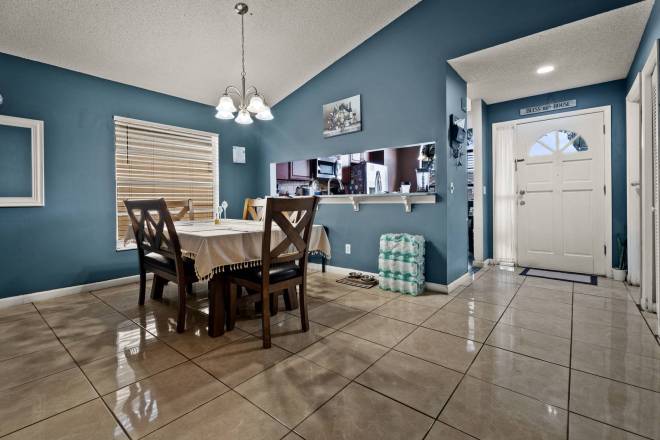 10133 Marguex Dr, Orlando, FL 32825