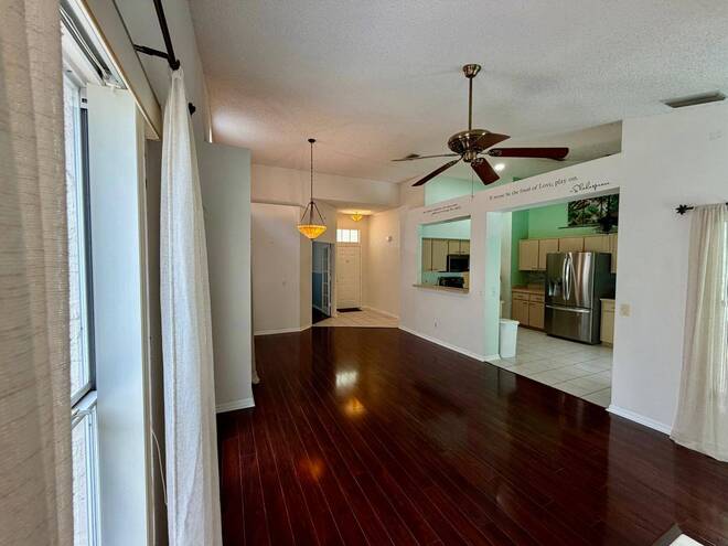 11838 Branch Mooring Dr, Tampa, FL 33635