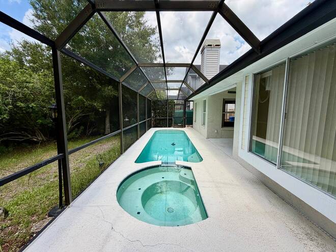 11838 Branch Mooring Dr, Tampa, FL 33635