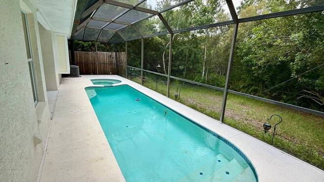 11838 Branch Mooring Dr, Tampa, FL 33635
