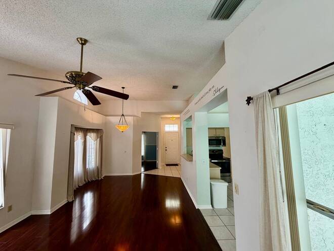 11838 Branch Mooring Dr, Tampa, FL 33635
