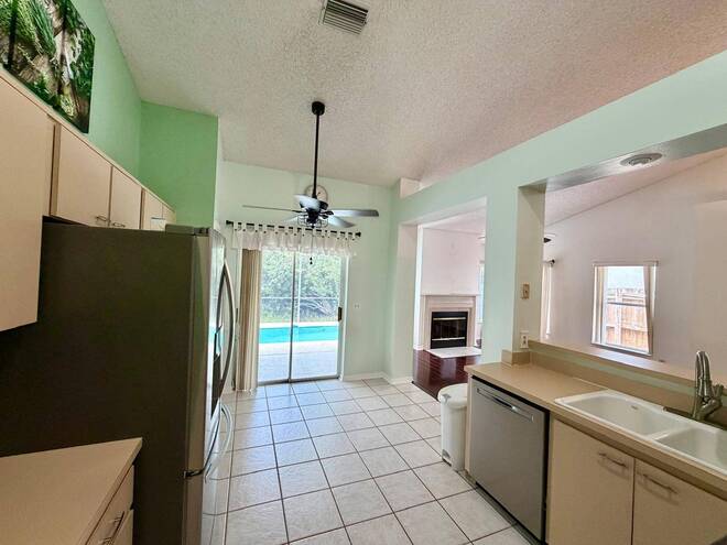 11838 Branch Mooring Dr, Tampa, FL 33635