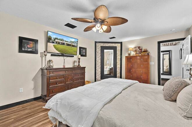 702 N Chapel, Bunnell, FL 32110