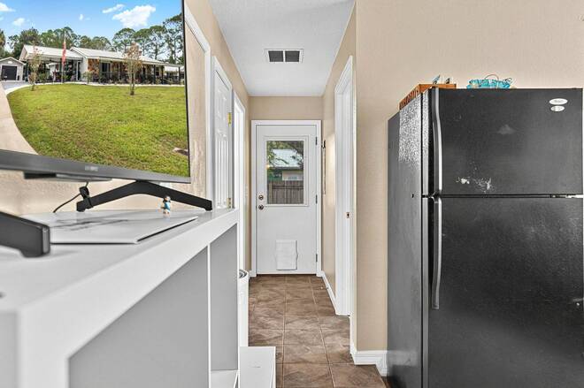 702 N Chapel, Bunnell, FL 32110