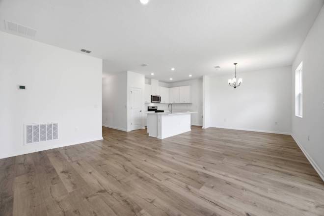 5727 Hiawassee Rd, Okahumpka, FL 34762