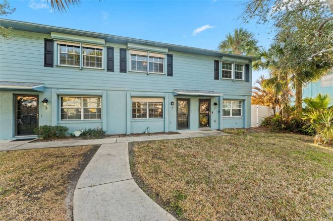 101 N Pine St, #2, New Smyrna Beach, FL 32169