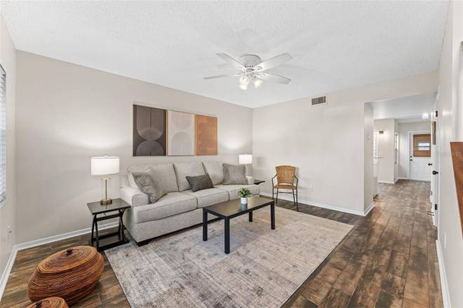 101 N Pine St, #2, New Smyrna Beach, FL 32169