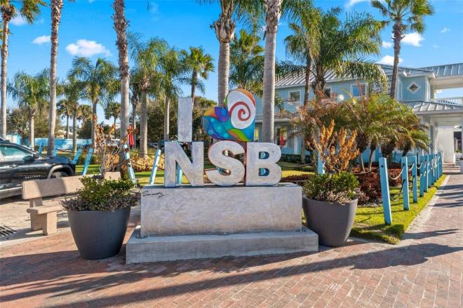 101 N Pine St, #2, New Smyrna Beach, FL 32169