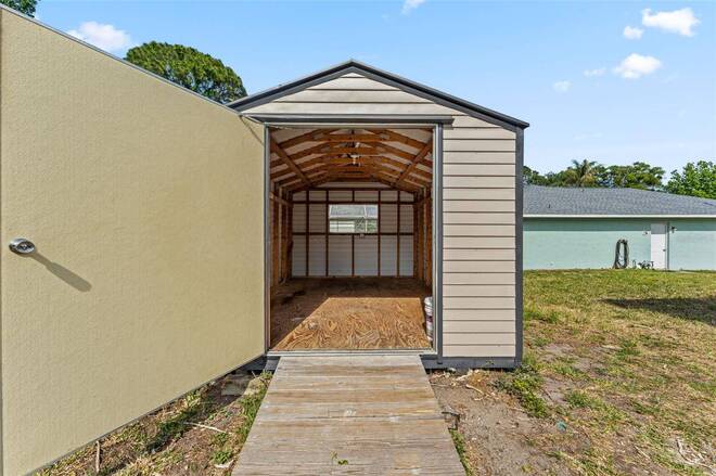 117 Poinciana Rd, Edgewater, FL 32141