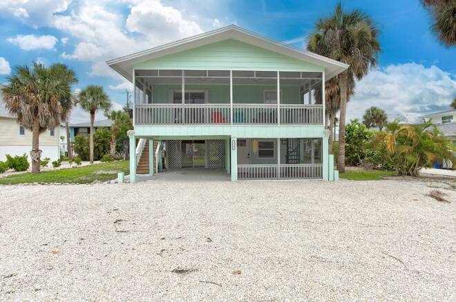 126 Andre Mar Dr