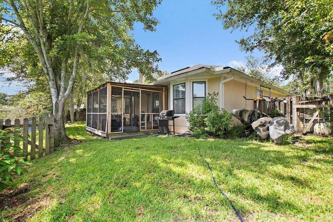 10455 Osprey Nest W Dr, Jacksonville, FL 32257