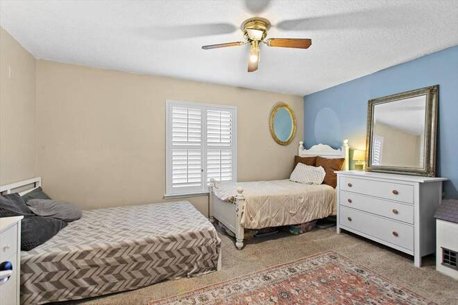 10455 Osprey Nest W Dr, Jacksonville, FL 32257