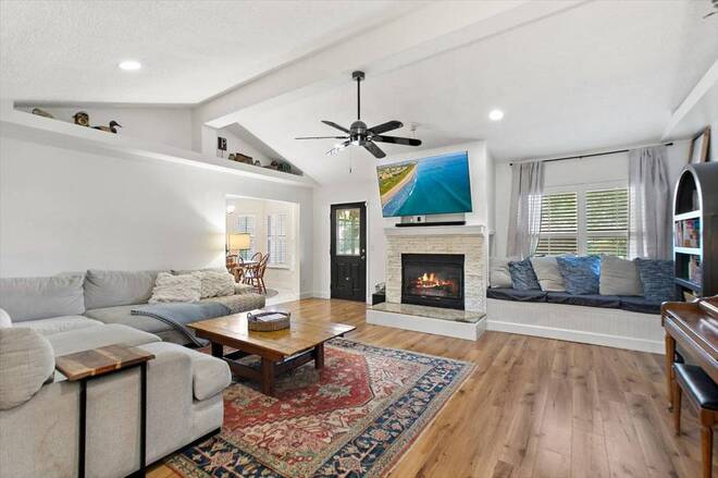 10455 Osprey Nest W Dr, Jacksonville, FL 32257