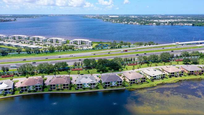 1041 RIVERSCAPE STREET, Bradenton, FL 34208