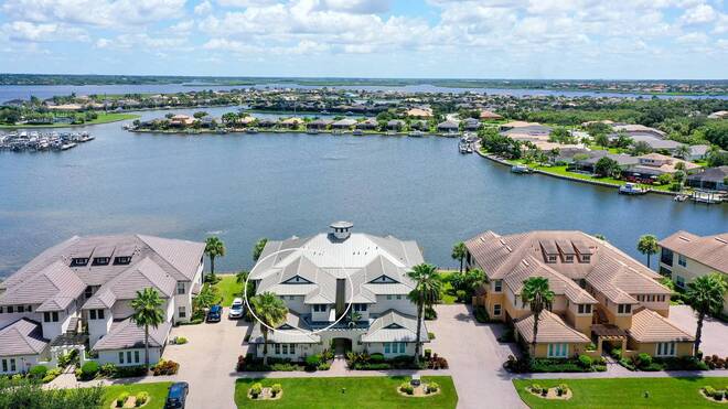 1041 RIVERSCAPE STREET, Bradenton, FL 34208
