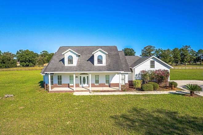 879 NW Milo Ter