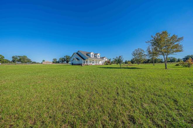 879 NW Milo Ter, Lake City, FL 32055