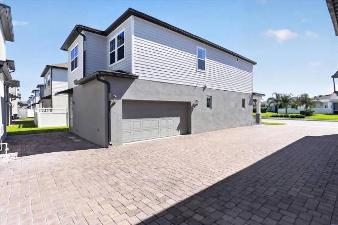 2910 Meleto Blvd, New Smyrna Beach, FL 32168