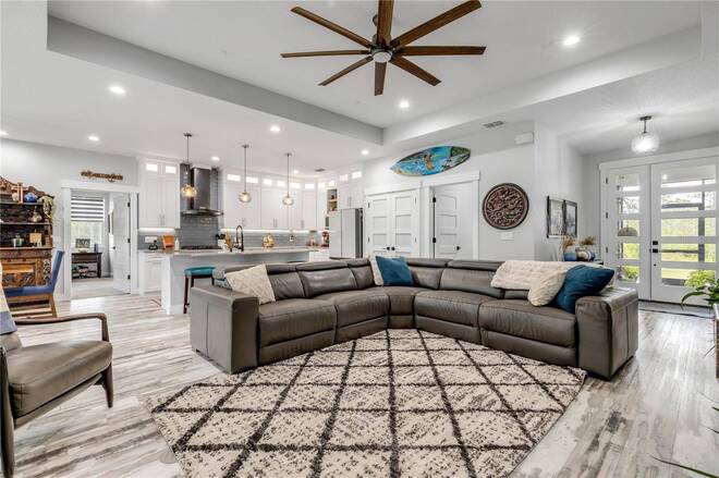 300 Omega Ranch Rd, New Smyrna Beach, FL 32168