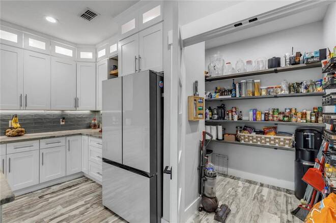 300 Omega Ranch Rd, New Smyrna Beach, FL 32168